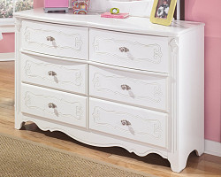                                                  							Exquisite Six Drawer Dresser
                                                						 