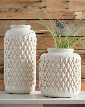 Edwinna Vase Set (2/CN)